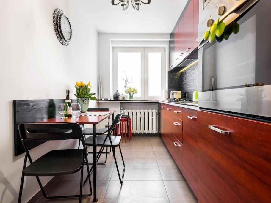 Apartament Kolorowy كراكوفيا المظهر الخارجي الصورة